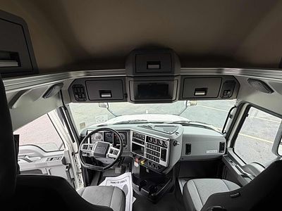 2022 Mack AN64T