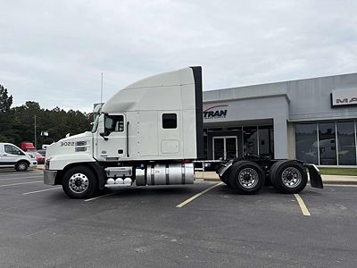 2022 Mack AN64T