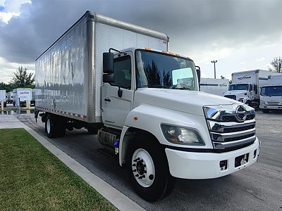 2021 Hino 338