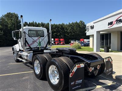 2025 Mack GR64FT
