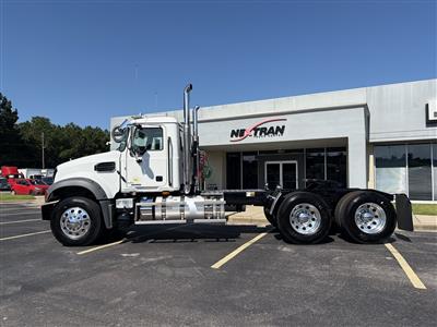 2025 Mack GR64FT