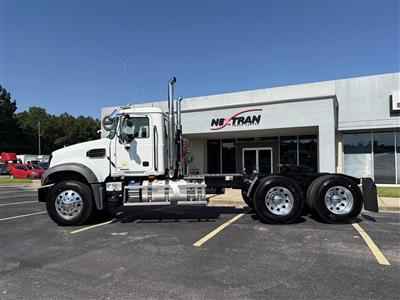 2025 Mack GR64FT