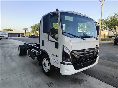 2027 Isuzu NPR-3Y354
