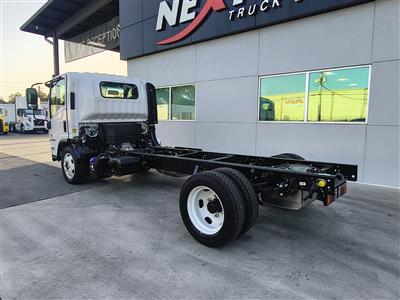 2027 Isuzu NPR-3Y354