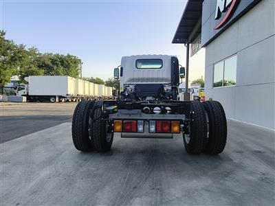 2027 Isuzu NPR-3Y354