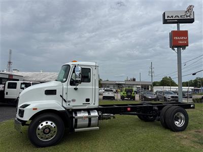 2027 Mack MD6 42R