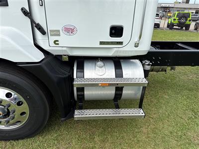 2027 Mack MD6 42R