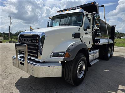 2025 Mack GR64