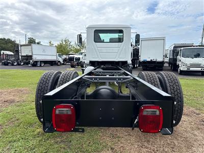 2027 Mack MD7 42R