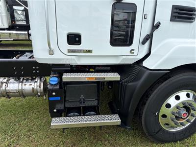 2027 Mack MD7 42R