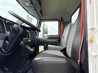 2027 Mack MD7 42R