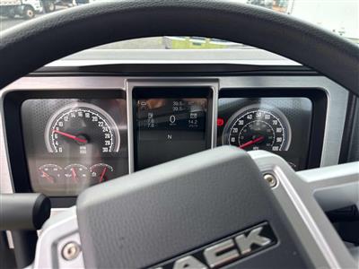 2027 Mack MD7 42R