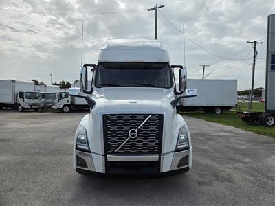 2025 Volvo VNL64T760