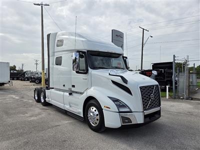 2025 Volvo VNL64T760