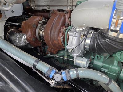 2025 Volvo VNL64T760