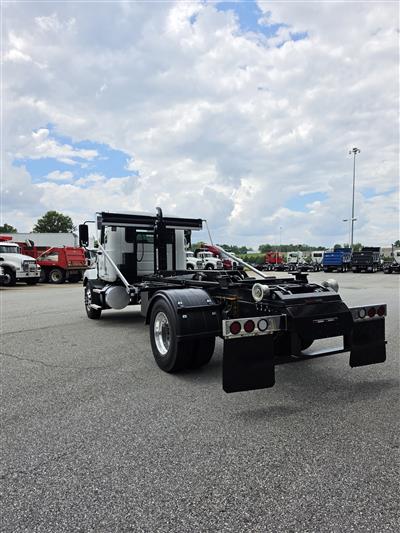 2027 Mack MD7 42R