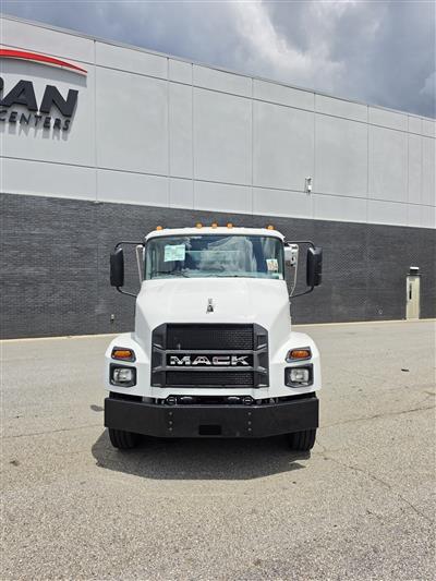 2027 Mack MD7 42R