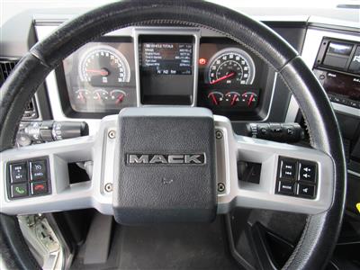 2023 Mack AN64T