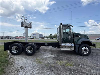 2027 Mack GR64F