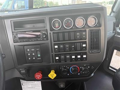 2027 Mack GR64F