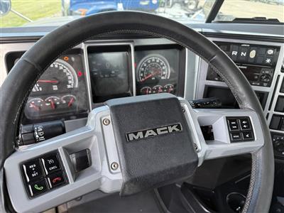 2024 Mack PI64T