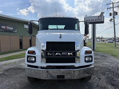 2027 Mack MD6 42R