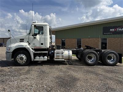 2015 Mack CXU613