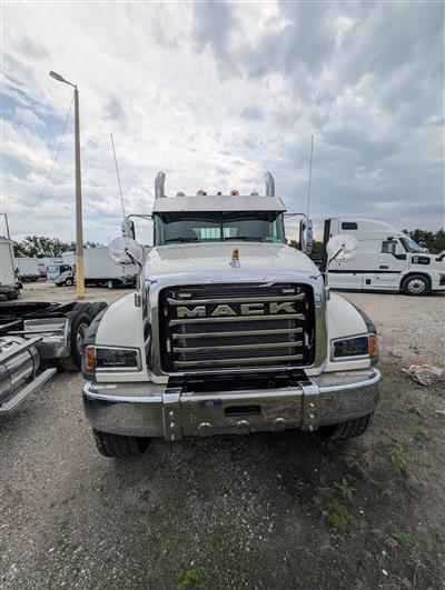 2027 Mack GR84FT