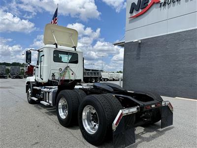 2022 Mack AN64T