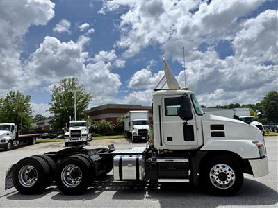 2022 Mack AN64T