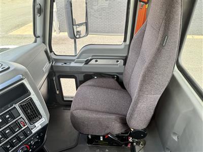 2022 Mack AN64T