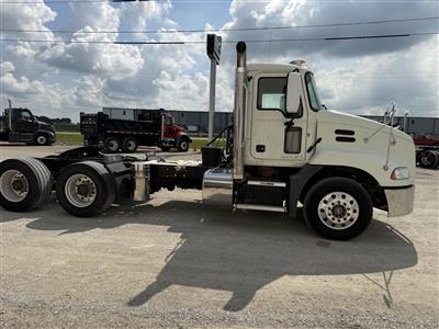 2015 Mack CXU613