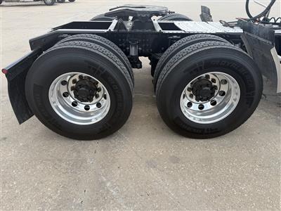 2024 Mack PI64T