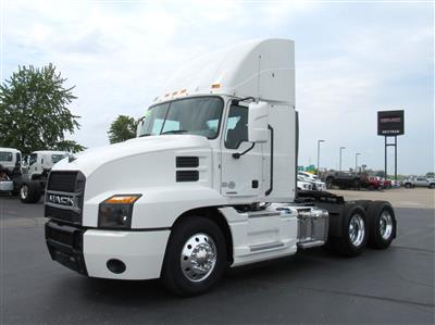 2020 Mack AN64T DAYCAB