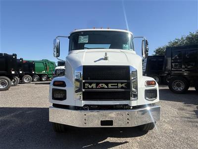 2027 Mack MD6 42R