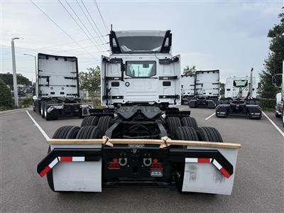 2027 Volvo VNR64T300