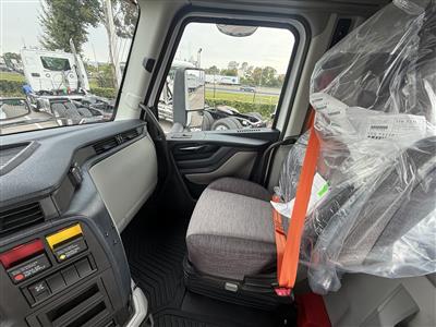 2027 Volvo VNR64T300