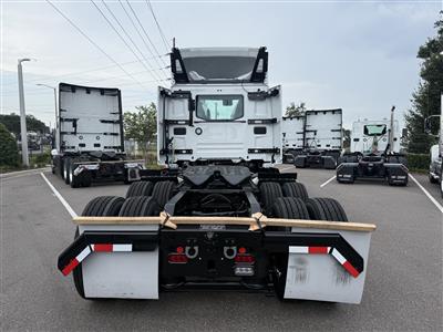 2027 Volvo VNR64T300