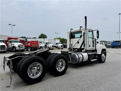 2016 Mack CHU613