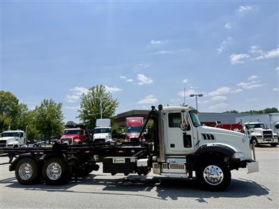 2022 Mack GR64B