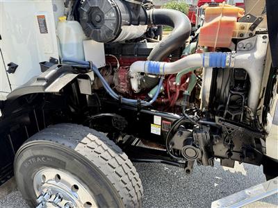 2022 Mack GR64B