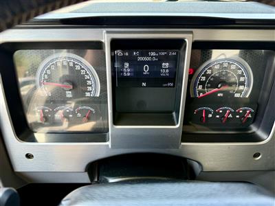 2022 Mack GR64B