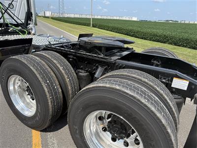 2027 Mack PI64T