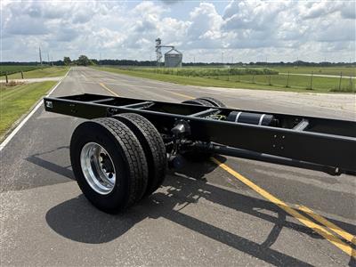 2027 Mack MD6 42R