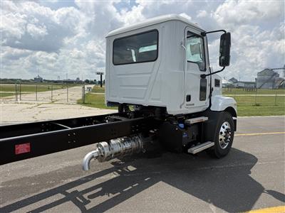 2027 Mack MD6 42R