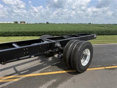 2027 Mack MD6 42R