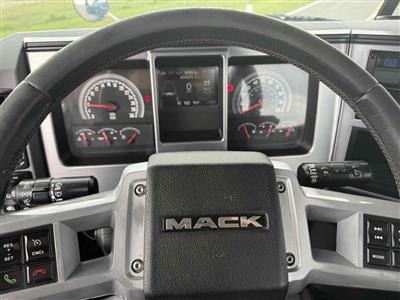 2024 Mack PI64T