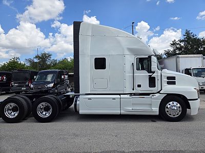 2020 Mack AN64T