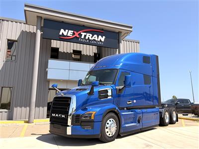 2027 Mack PR64T 76