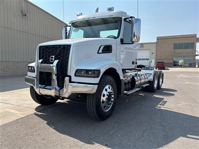 2027 Volvo VHD64FT300